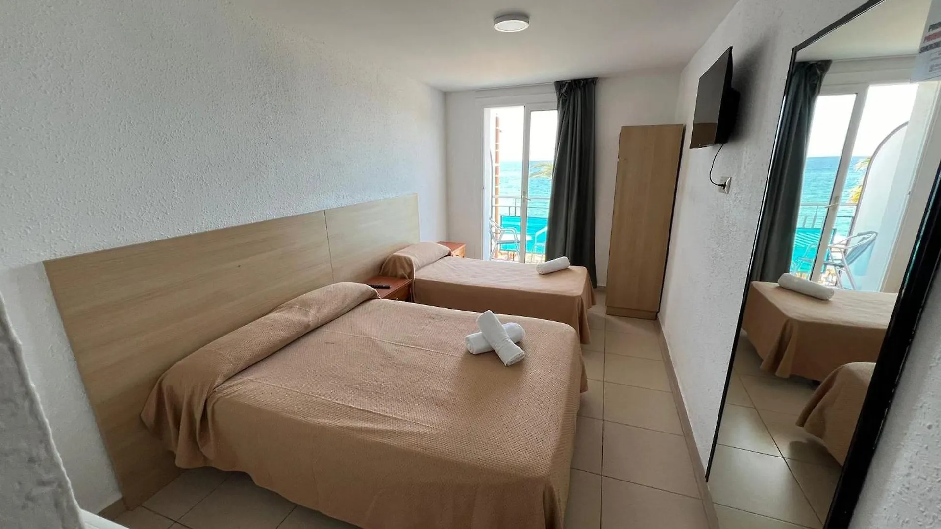Guest house Hostal Mozaik Playa Lloret de Mar