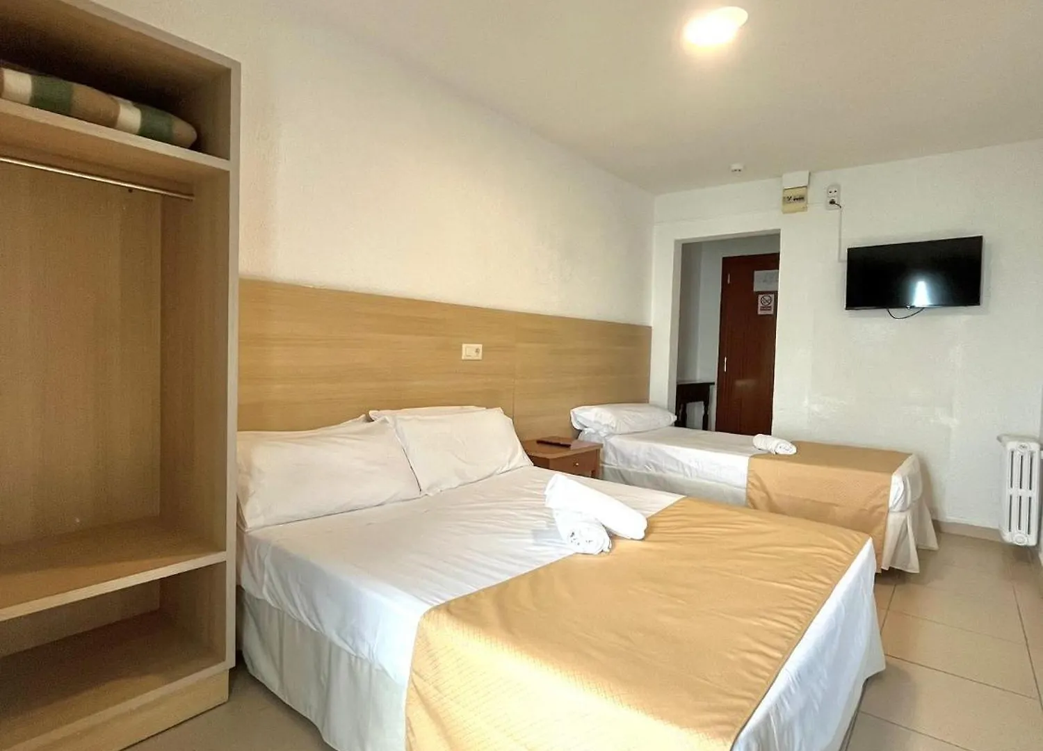 Hostal Mozaik Playa Lloret de Mar 0*,
