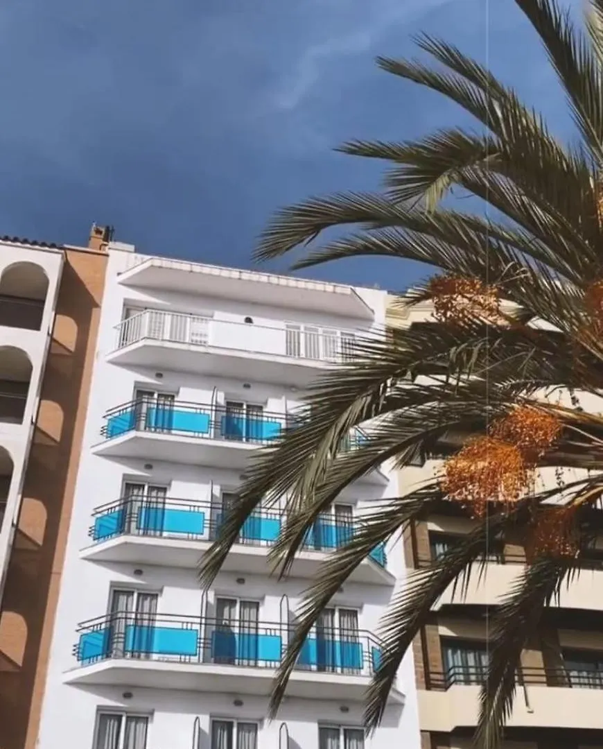 Guest house Hostal Mozaik Playa Lloret de Mar Spain